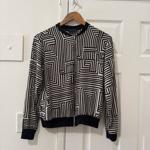 Dorothy Perkins Black and White Geometric Jacket
